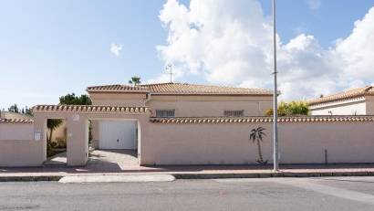 Återförsäljning - Villa -
Orihuela Costa - Playa Flamenca