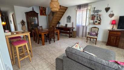 Återförsäljning - Casa de campo -
Albatera