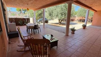 Återförsäljning - Casa de campo -
Albatera