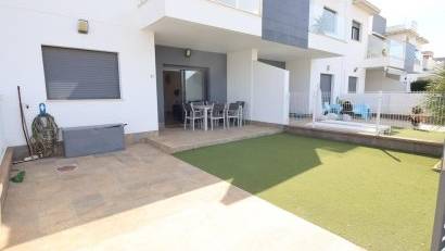 Resale - Bungalow -
Pilar de la Horadada - Zona Pueblo