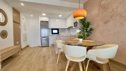 Resale - Bungalow -
Torrevieja - Los balcones