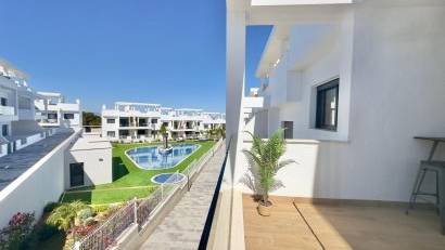 Resale - Bungalow -
Torrevieja - Los balcones