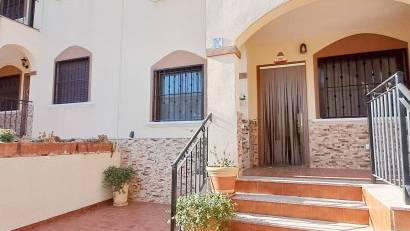 Reventa - Apartment -
Torrevieja - Parque Acuático - Sector 25