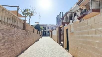 Reventa - Apartment -
Torrevieja - Parque Acuático - Sector 25