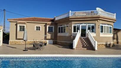 Reventa - Detached villa -
Catral