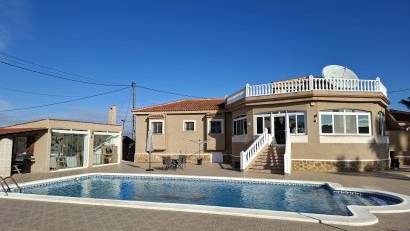 Reventa - Detached villa -
Catral