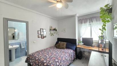 Återförsäljning - Apartment / Flat * -
Los Montesinos *