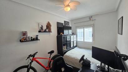 Återförsäljning - Apartment / Flat * -
Los Montesinos *