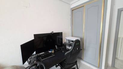 Återförsäljning - Apartment / Flat * -
Los Montesinos *