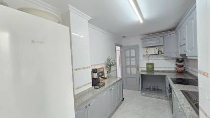 Återförsäljning - Apartment / Flat * -
Los Montesinos *