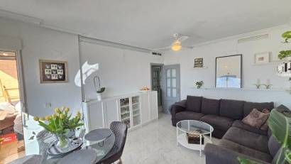Återförsäljning - Apartment / Flat * -
Los Montesinos *