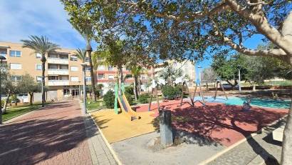 Återförsäljning - Apartment / Flat * -
Los Montesinos *