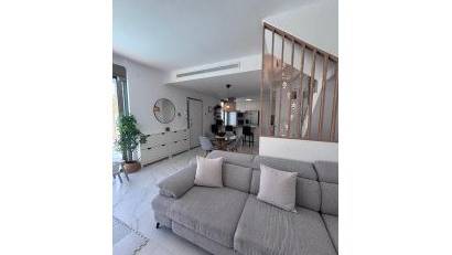 Återförsäljning - Villa -
Villamartin - PAU 8