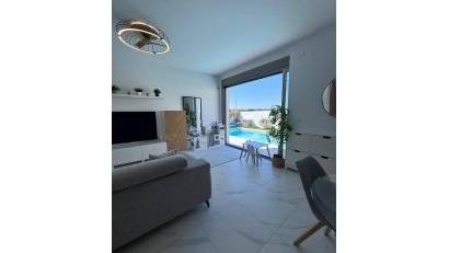 Återförsäljning - Villa -
Villamartin - PAU 8