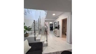 Återförsäljning - Villa -
Villamartin - PAU 8