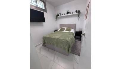 Återförsäljning - Villa -
Villamartin - PAU 8