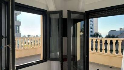 Reventa - Villa -
Orihuela - Punta Prima