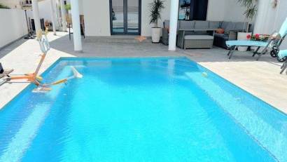 Reventa - Villa -
Orihuela - Punta Prima