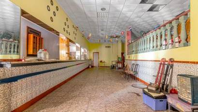 Reventa - Commercial Unit -
Torrevieja - Playa del Cura