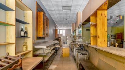 Reventa - Commercial Unit -
Torrevieja - Playa del Cura