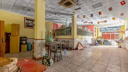 Reventa - Commercial Unit -
Torrevieja - Playa del Cura