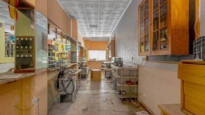 Reventa - Commercial Unit -
Torrevieja - Playa del Cura