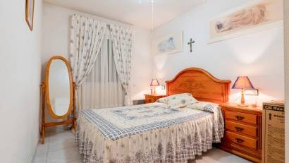 Resale - Bungalow -
Orihuela Costa
