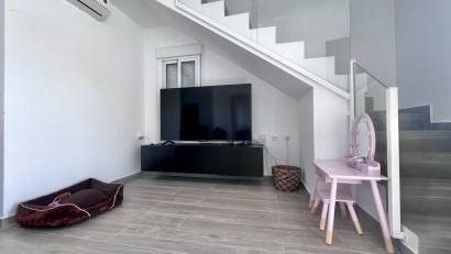 Resale - Villa -
San Miguel - Las filipinas