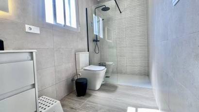 Resale - Villa -
San Miguel - Las filipinas