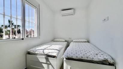 Resale - Villa -
San Miguel - Las filipinas