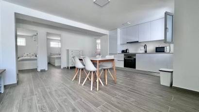 Resale - Villa -
San Miguel - Las filipinas