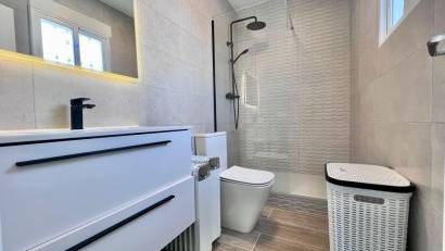 Resale - Villa -
San Miguel - Las filipinas