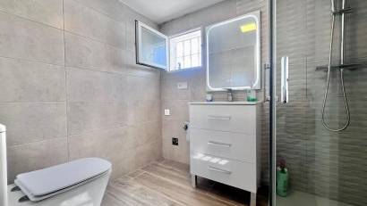 Resale - Villa -
San Miguel - Las filipinas