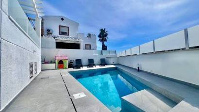 Resale - Villa -
San Miguel - Las filipinas