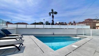 Resale - Villa -
San Miguel - Las filipinas