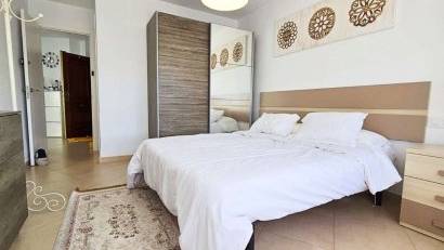 Resale - Apartment -
Torrevieja - Puerto Deportivo