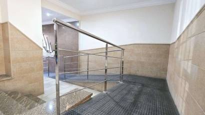 Resale - Apartment -
Torrevieja - Puerto Deportivo