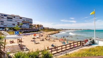 Återförsäljning - Apartment -
Torrevieja - La Mata