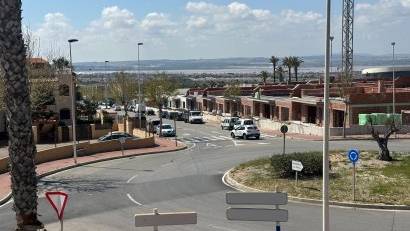 Återförsäljning - Bungalow -
Torrevieja - Aguas Nuevas