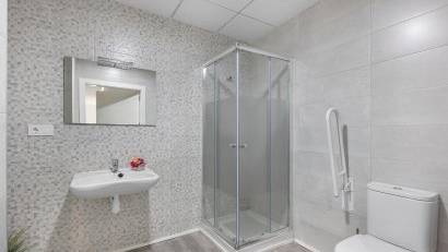 Reventa - Commercial Unit -
Torrevieja - La Mata