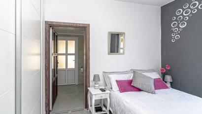 Resale - Villa -
Campoamor - Lomas de Don Juan