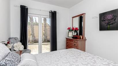 Resale - Villa -
Campoamor - Lomas de Don Juan