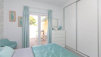 Resale - Villa -
Campoamor - Lomas de Don Juan