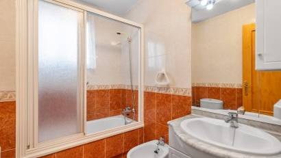 Återförsäljning - Apartment -
Torrevieja - Centro - Muelle Pesquero