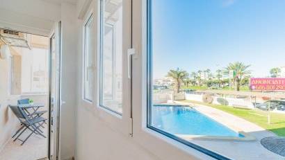 Återförsäljning - Apartment -
Orihuela Costa - La Zenia