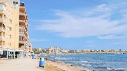 Återförsäljning - Apartment -
Torrevieja - Playa de los Naufragos