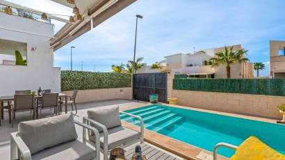 Återförsäljning - Villa -
Benijofar