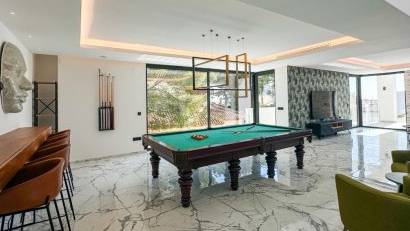 Återförsäljning - Villa -
Villamartin - Villamartín