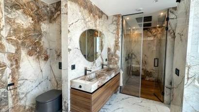 Återförsäljning - Villa -
Villamartin - Villamartín