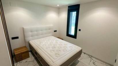 Återförsäljning - Villa -
Villamartin - Villamartín